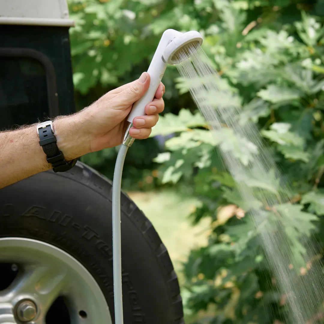 Freedom Hot: 12v Hot Shower